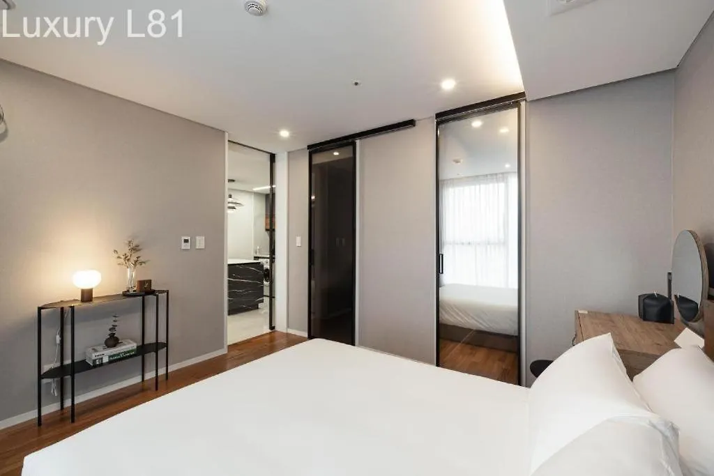Angia Luxury Apartment Inside Landmark 81 Tower Vietnam